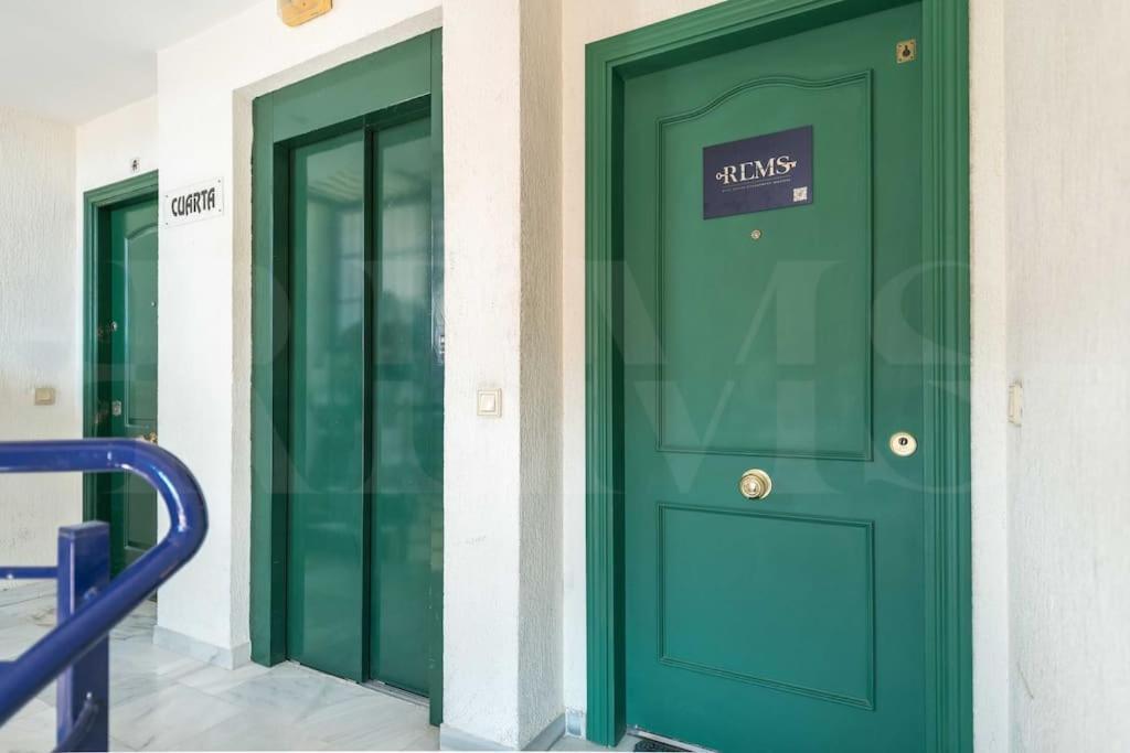 מאלגה Sunlit & Fresh Apartment - Center By Rems מראה חיצוני תמונה